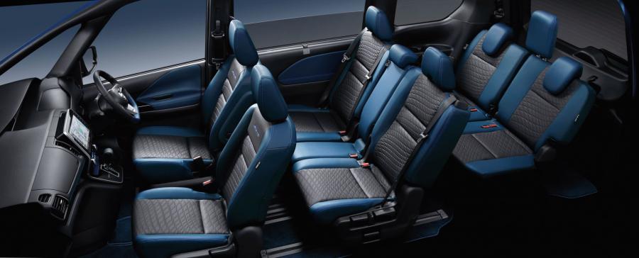Интерьер Nissan Serena Autech (C27) 2019 года  (фото 2 из 17)
